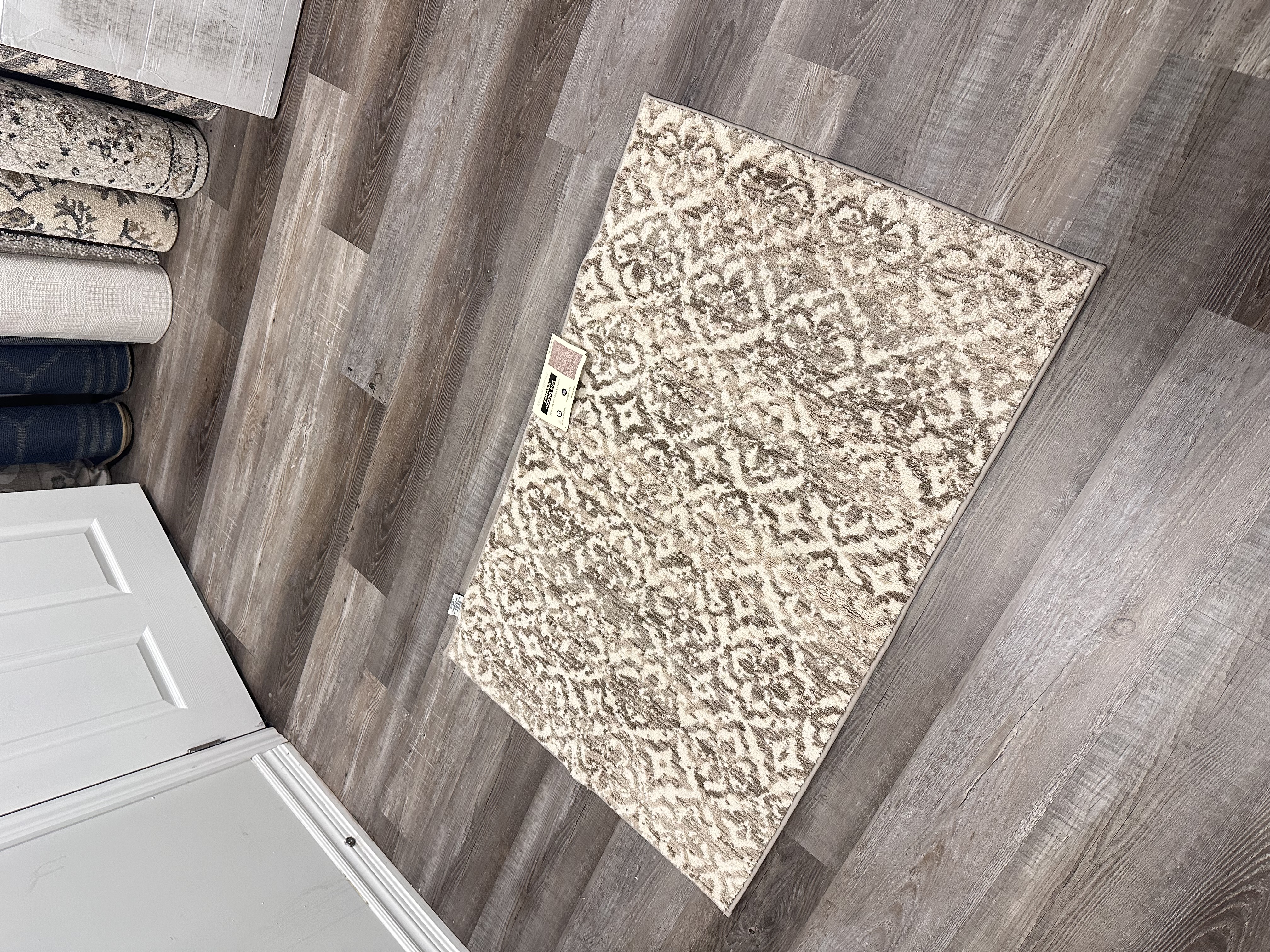 Mats & Small Accent Rugs