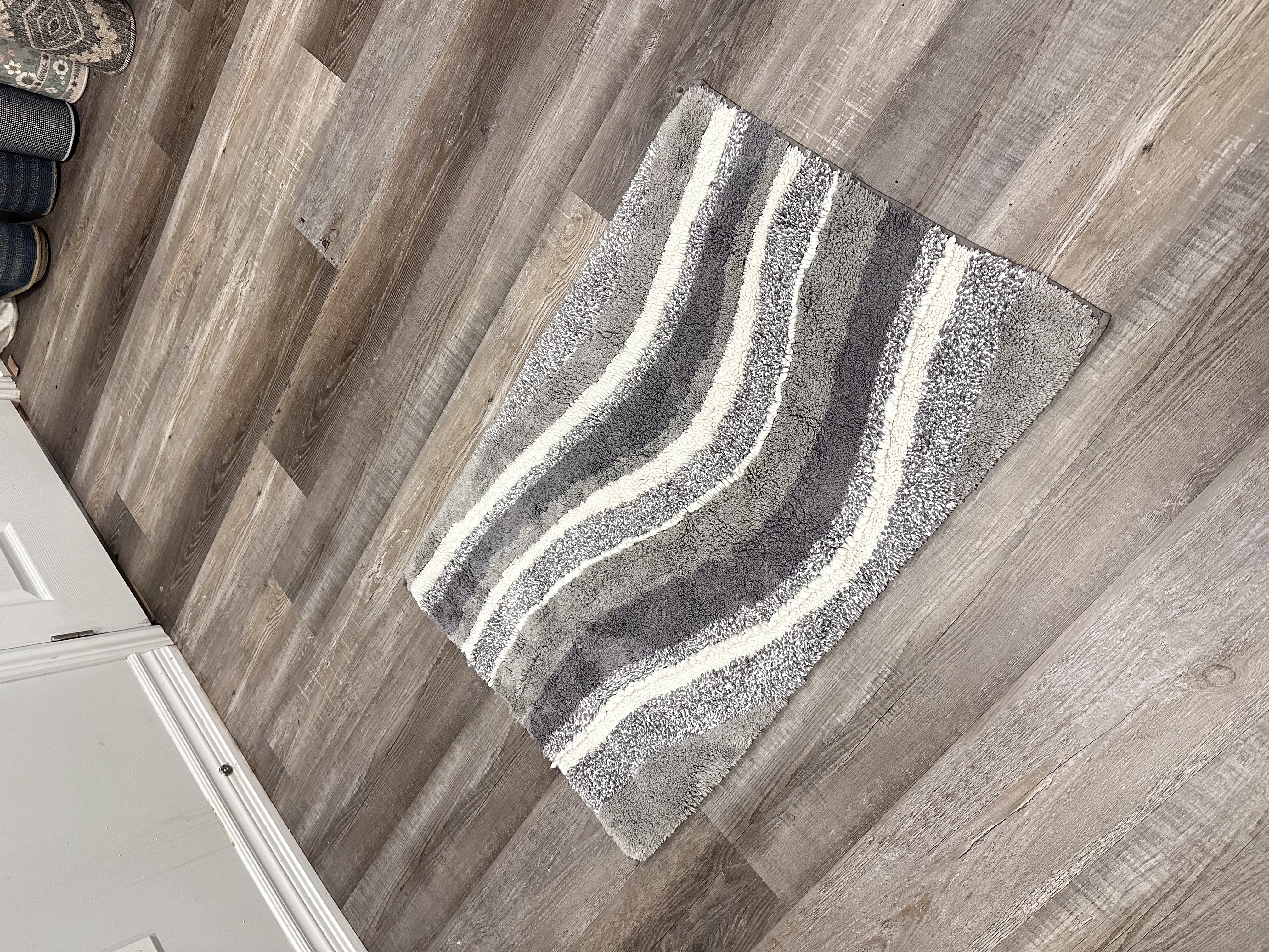 Mats & Small Accent Rugs