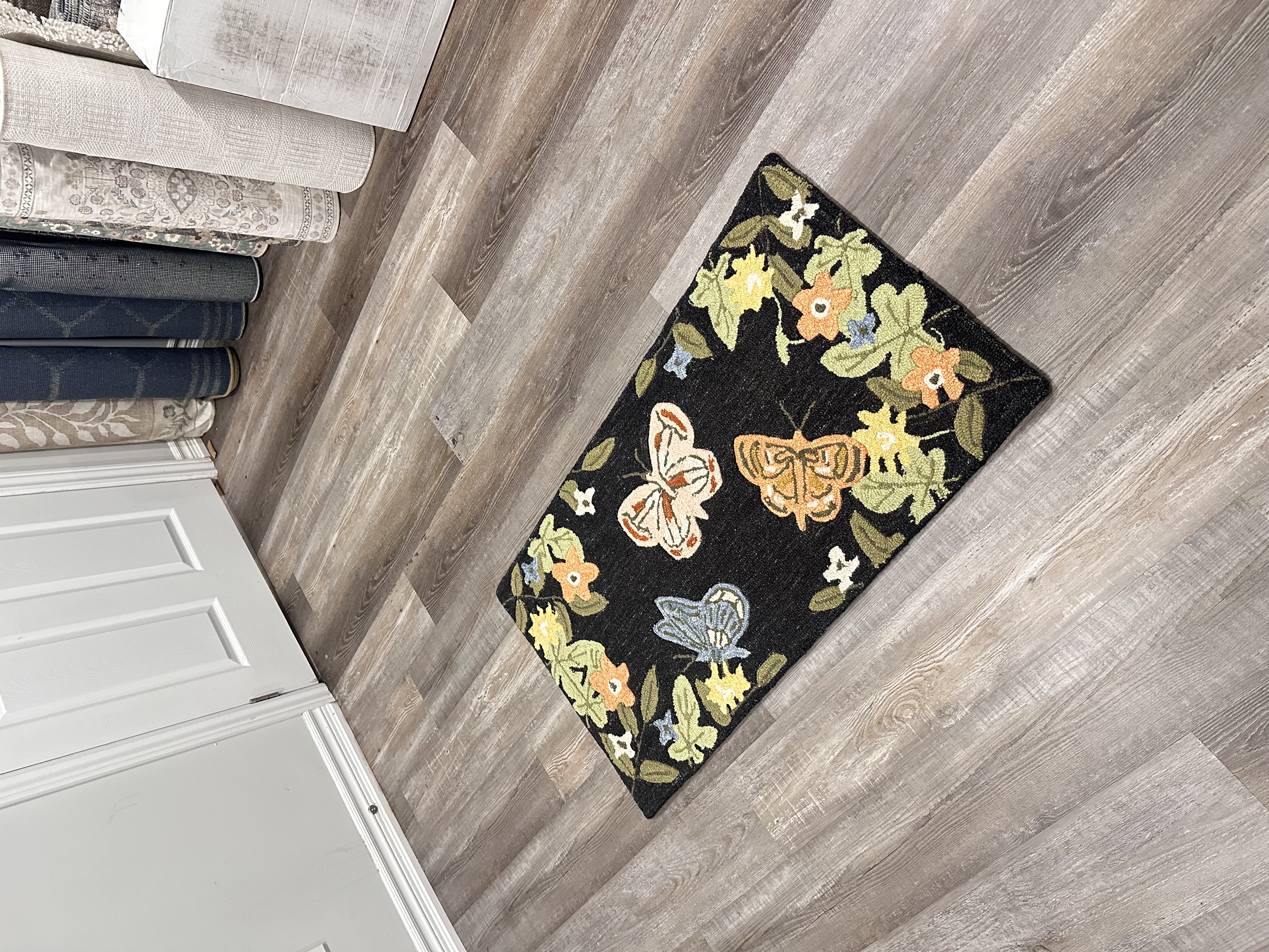 Mats & Small Accent Rugs