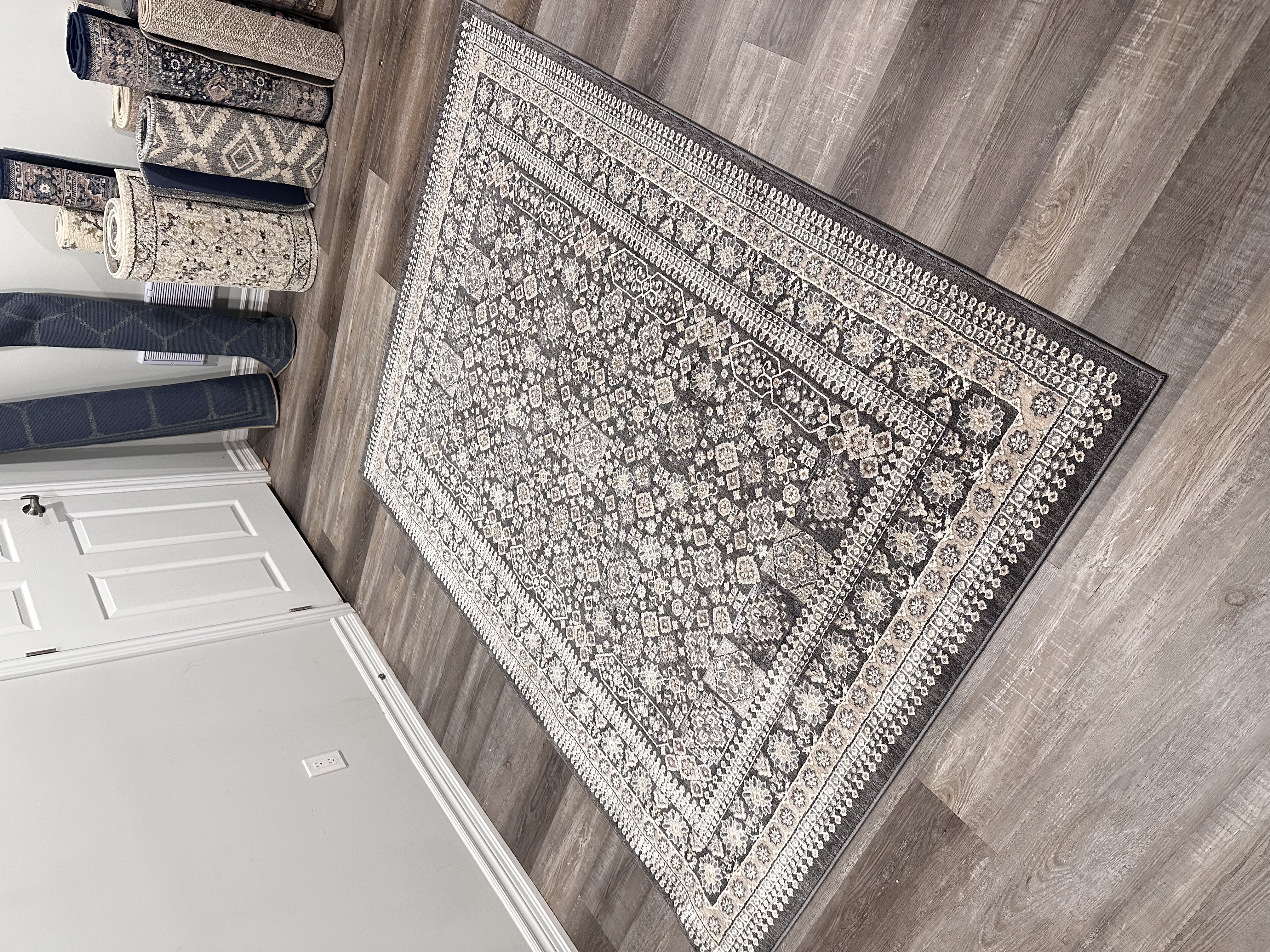 Thomasville Finlay Doria 5’3” x 7’ Area Rug