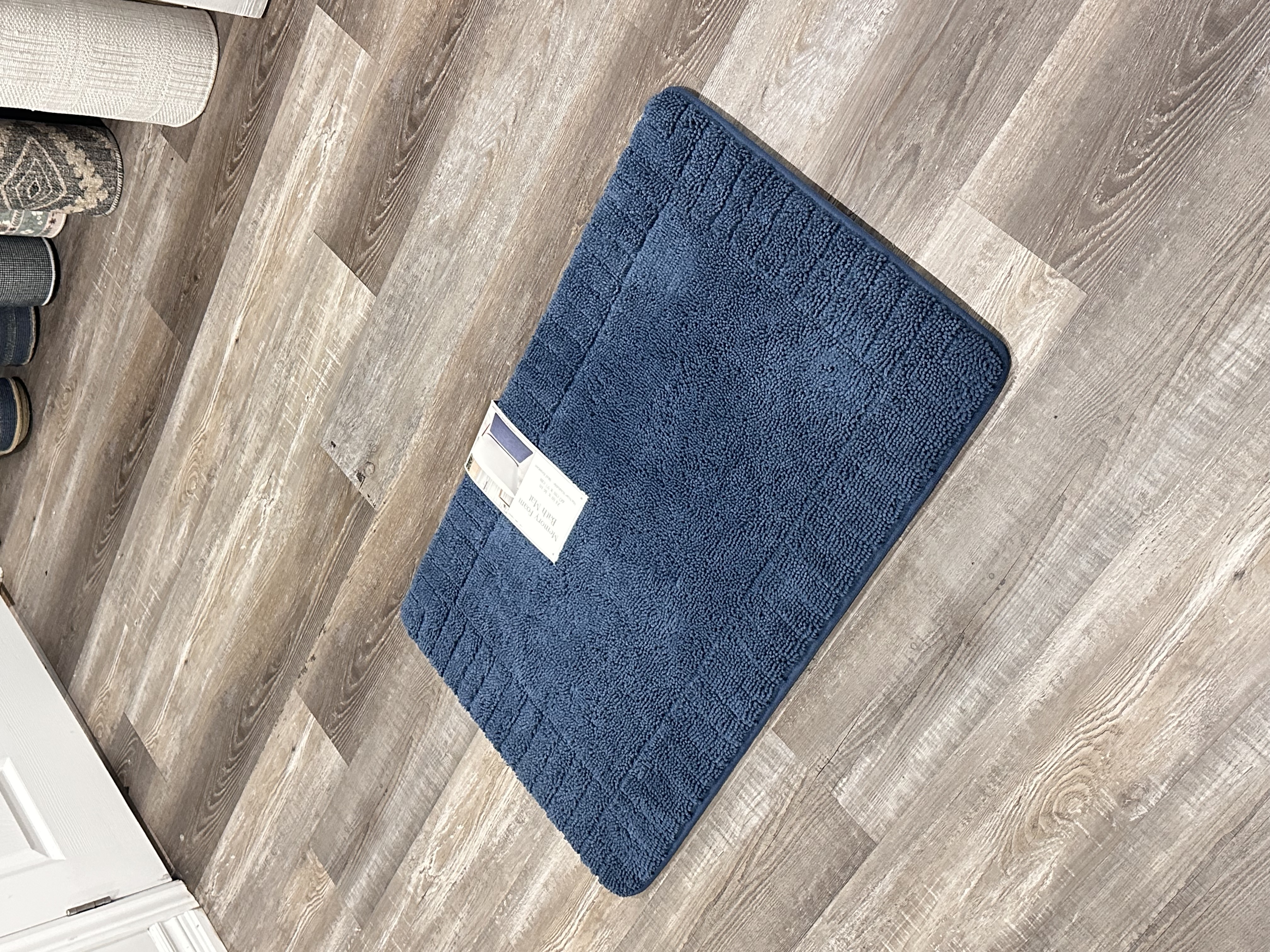 Mats & Small Accent Rugs