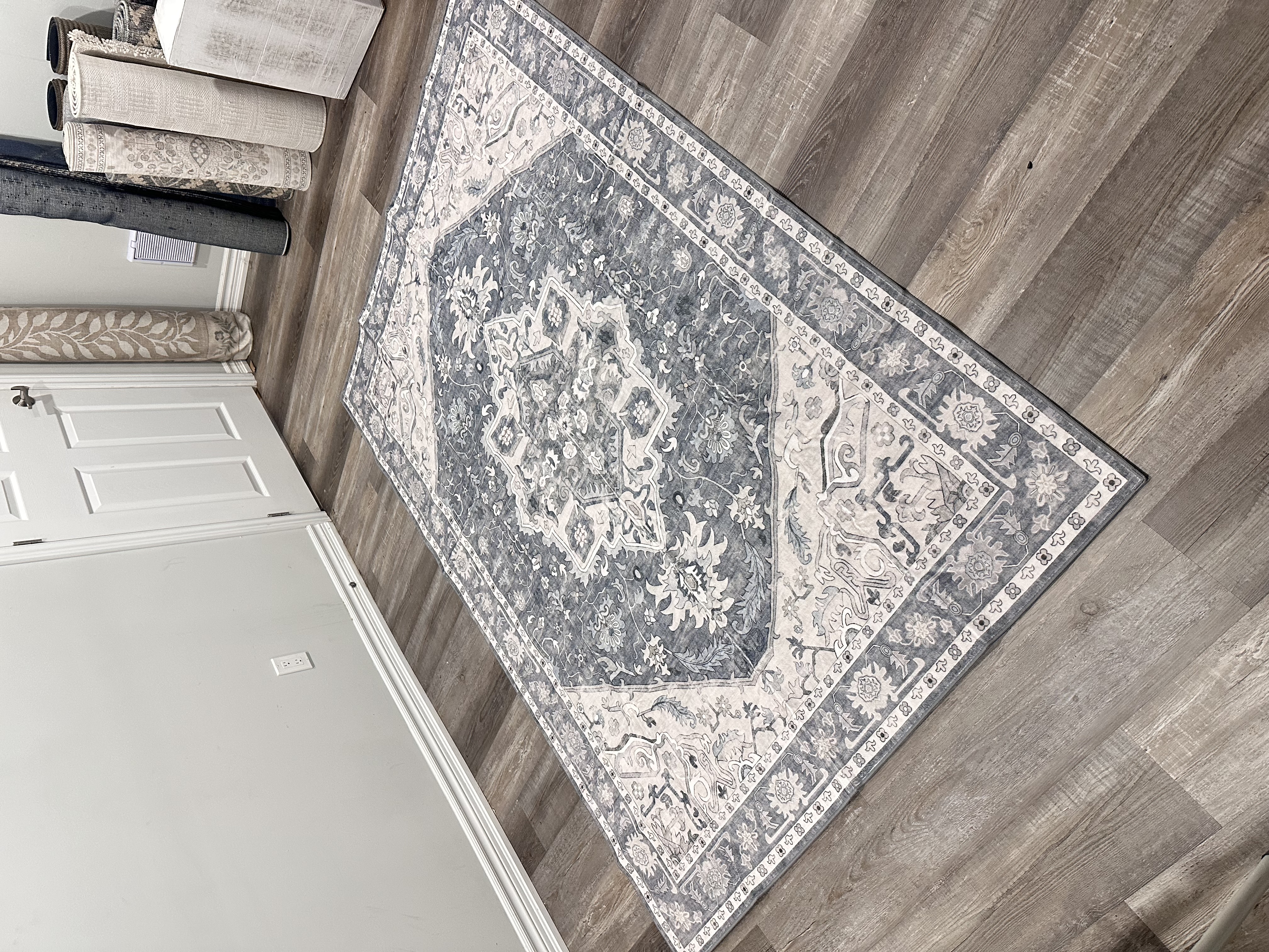 Wyatt & Ash Darya Gray Washable 5x7 Area Rug