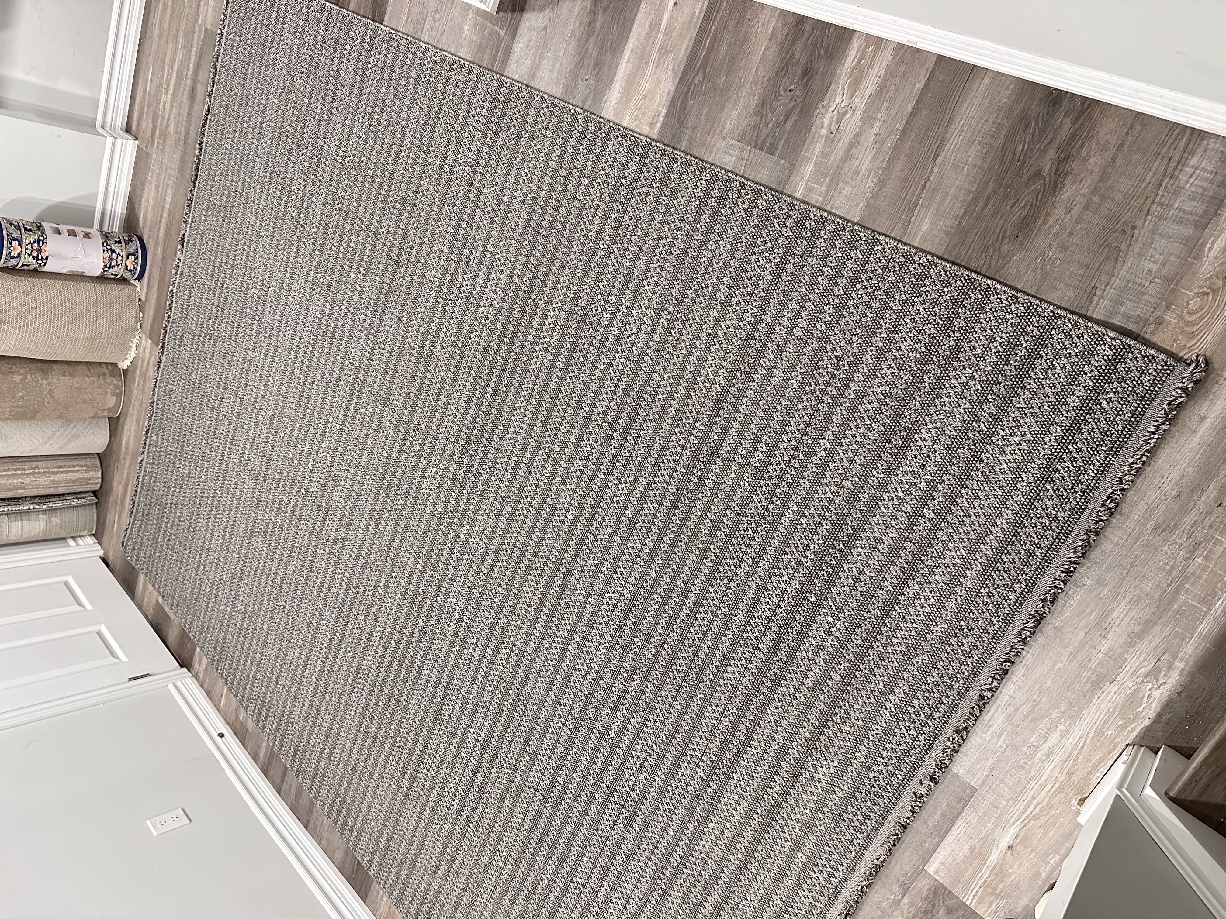 Serenity Collection Yura Charcoal 8x10 Area Rug